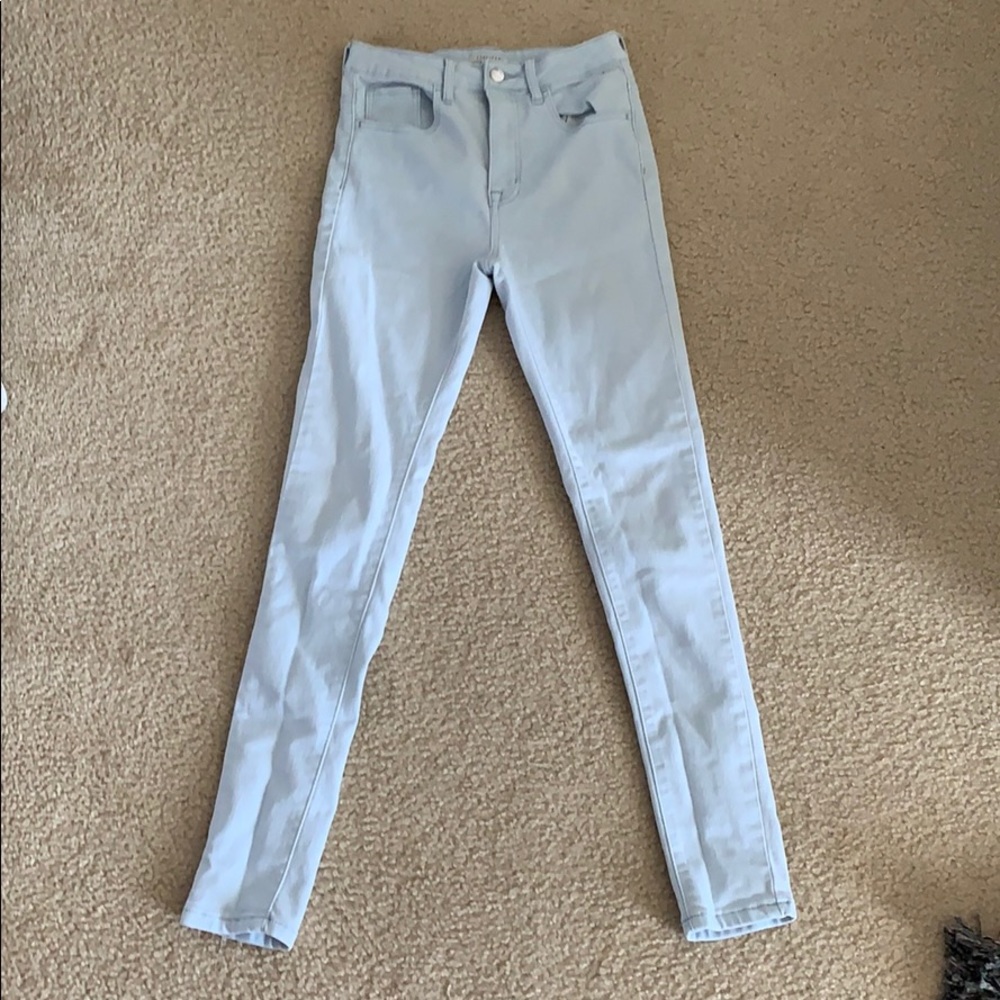 High waisted jeans